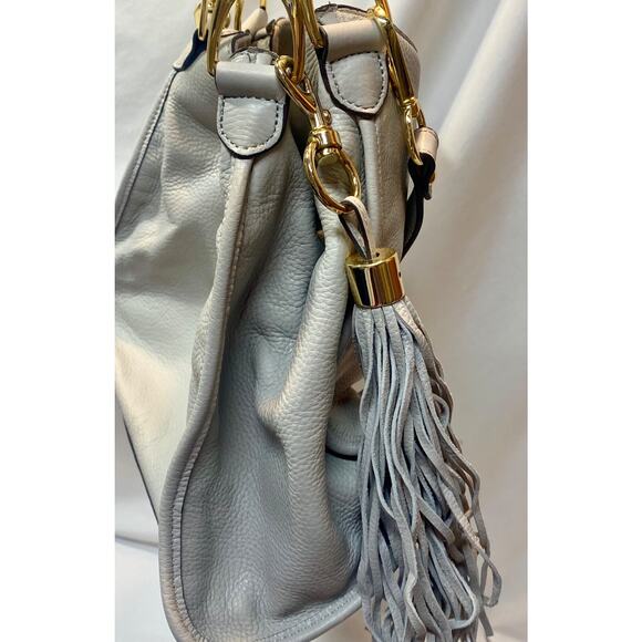 Gili Got It Love It Gray Leather Shoulder Bag With Gold Accents And Tassel EUC - Picture 3 of 11